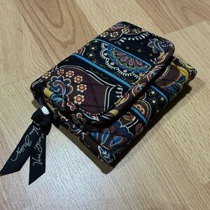 Vera Bradley 2000s Style Paisley Soft Wallet